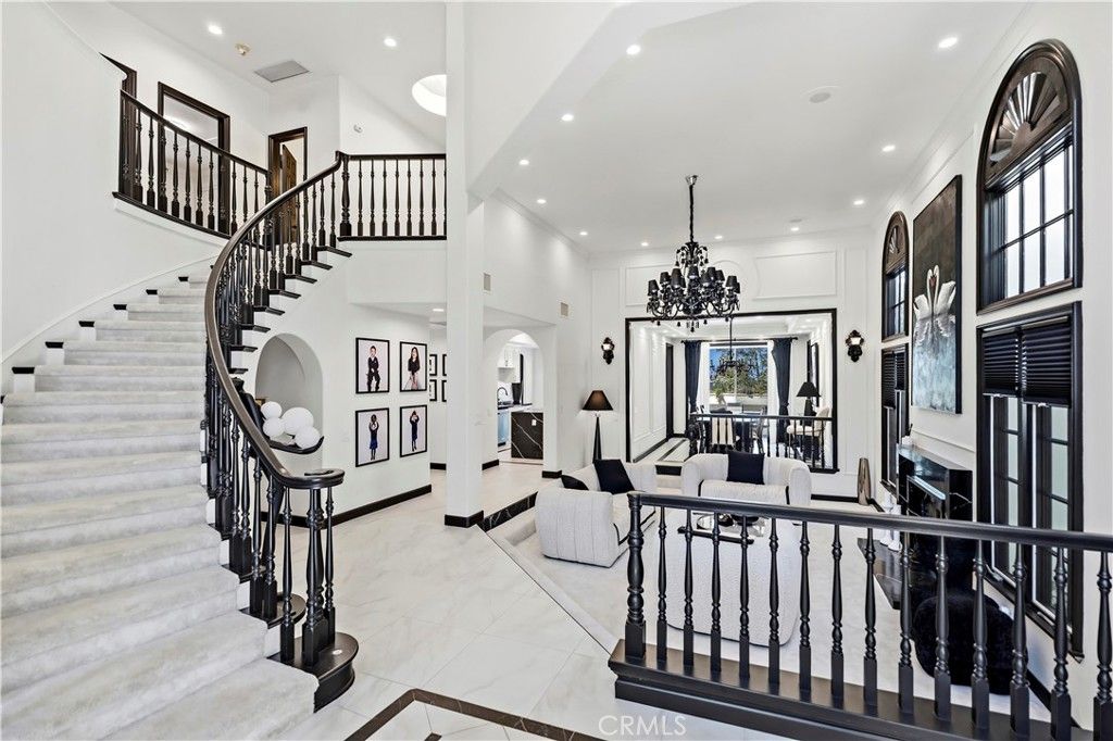 Photo of 19 Belmont, Newport Beach, CA 92660 (MLS # TR26091989)