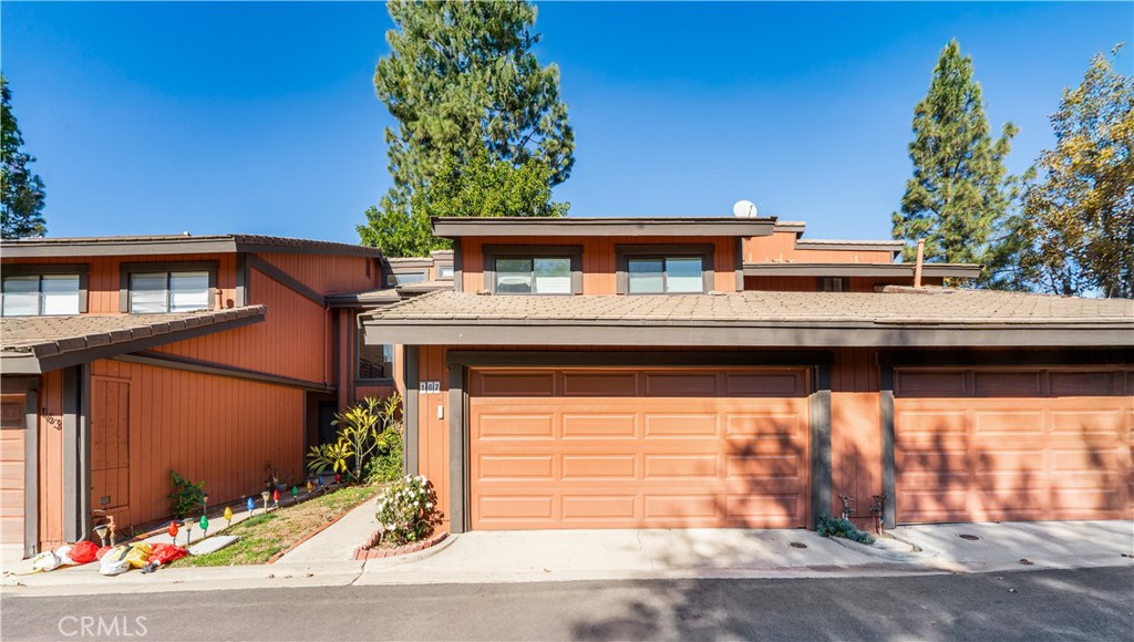 Properties 1 167 E Via Vaquero