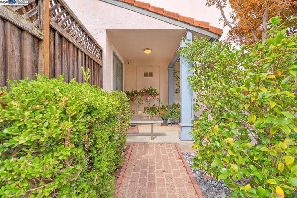 ARROWHEAD - Residential