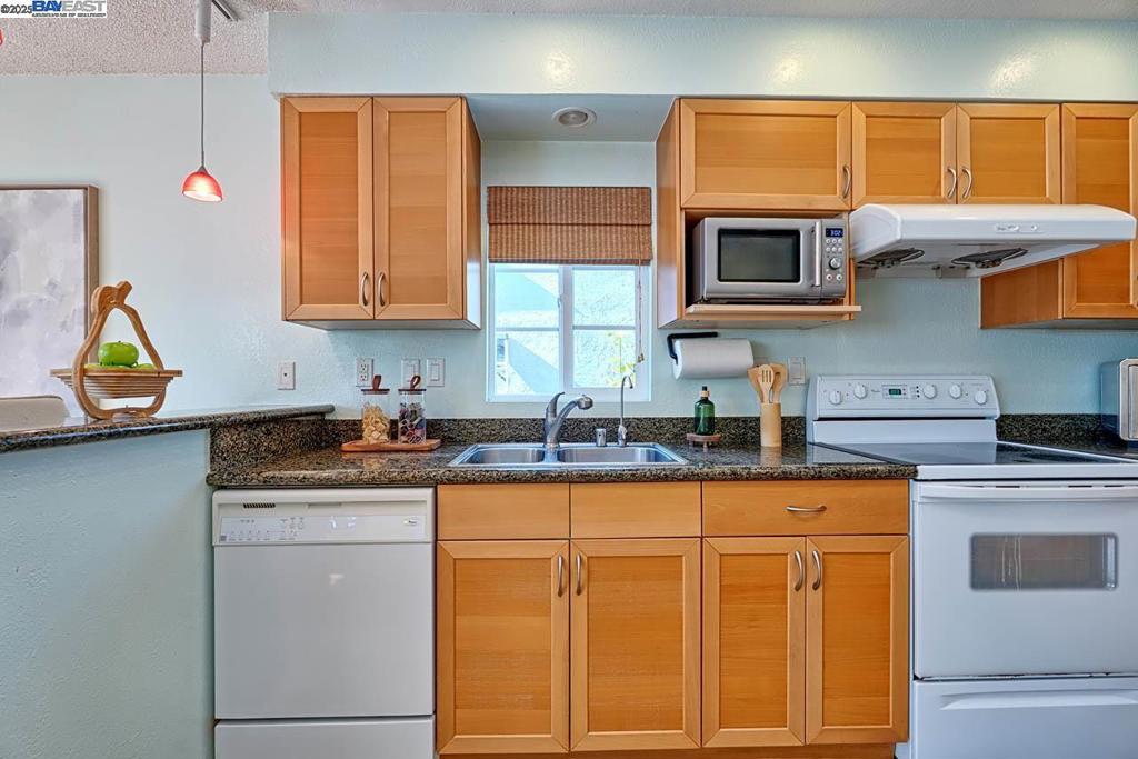 ARROWHEAD - Residential