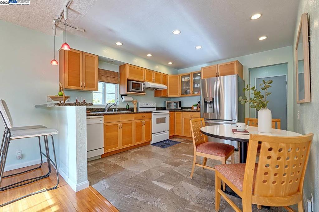 ARROWHEAD - Residential