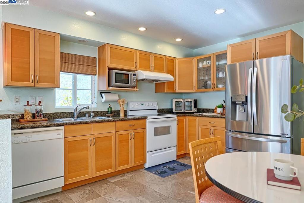 ARROWHEAD - Residential