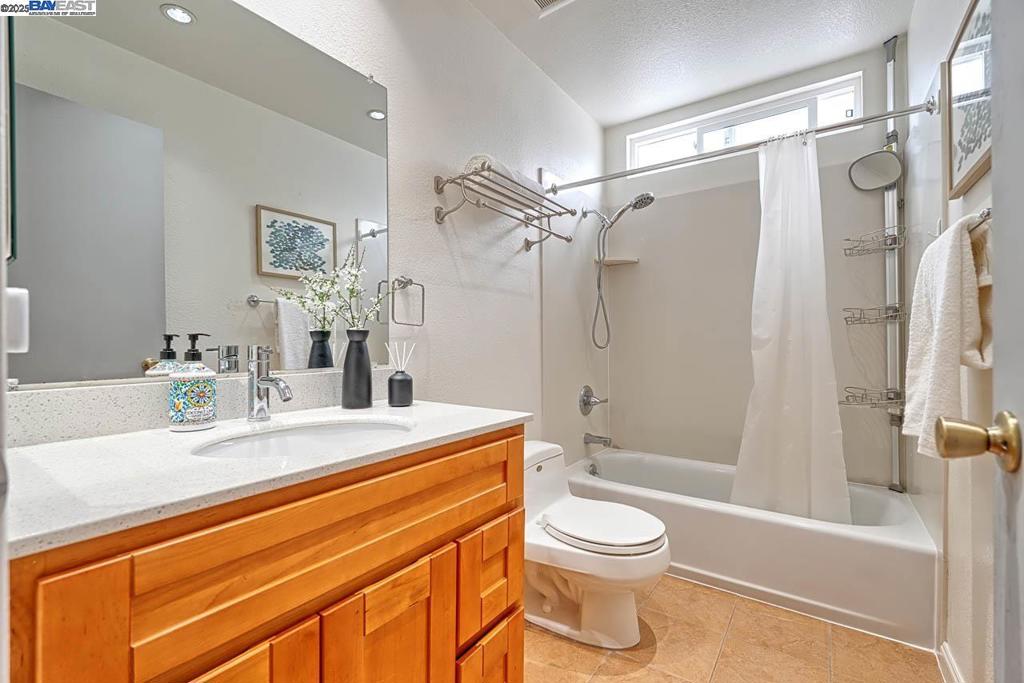 ARROWHEAD - Residential