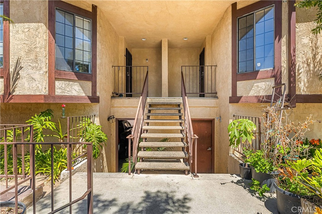 515 W Gardena Blvd. 27