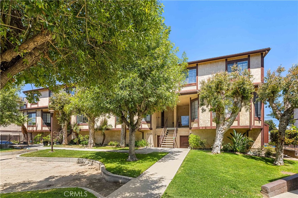 515 W Gardena Blvd. 27