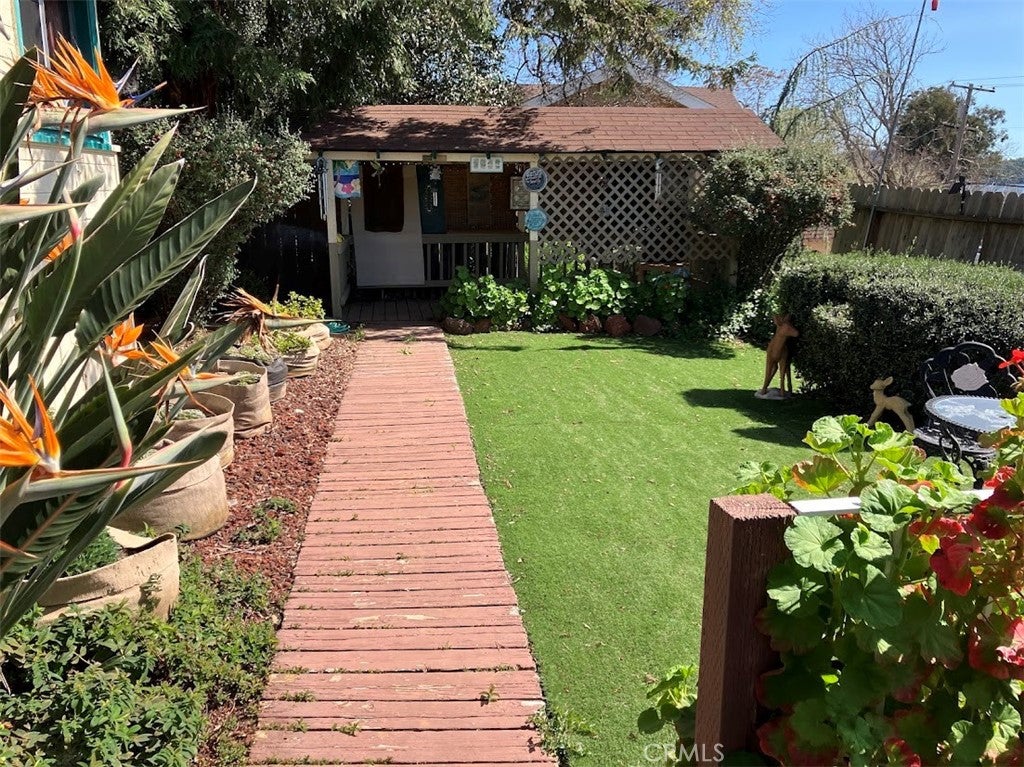 9495 Glenhaven