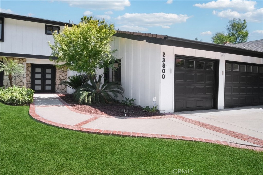 23800 Posey Lane