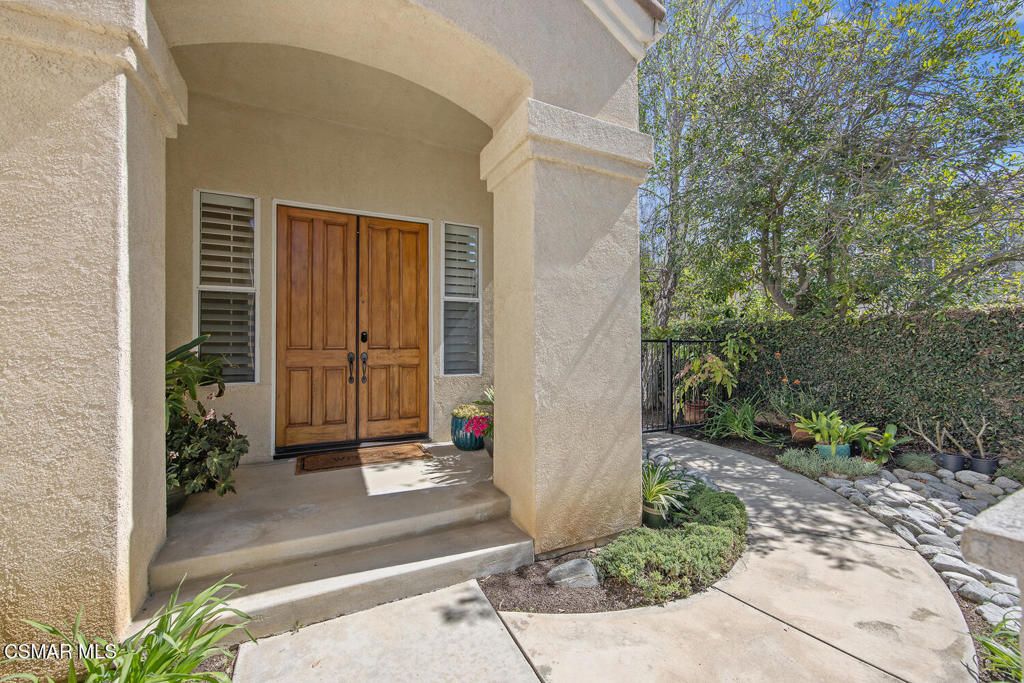 Photo of 4308 Cedardale Road, Moorpark, CA 93021 (MLS # 226001146)