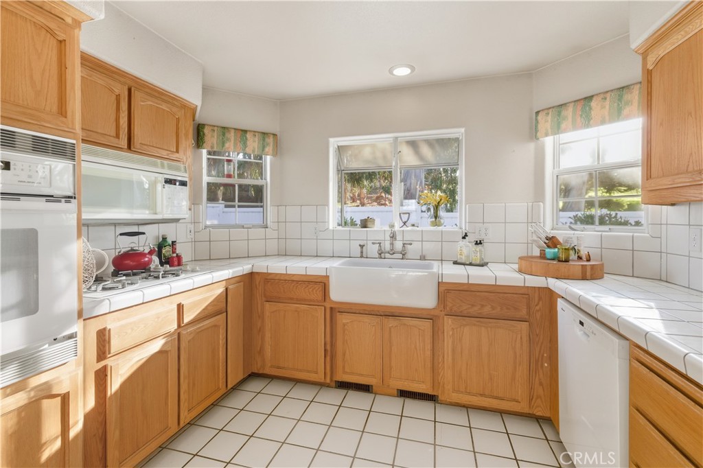 Bayshore Village (720) - Residential