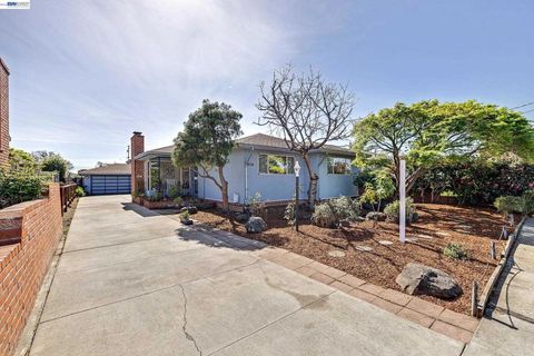 Photo of 845 845 Dolores Ave Ave, San Leandro, CA 94577 (MLS # 41126705)