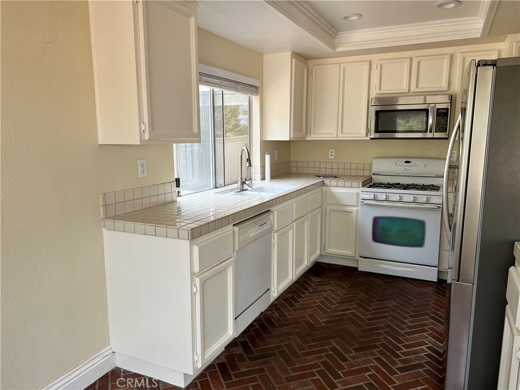 Serena (RN) (RSE) - Residential Lease