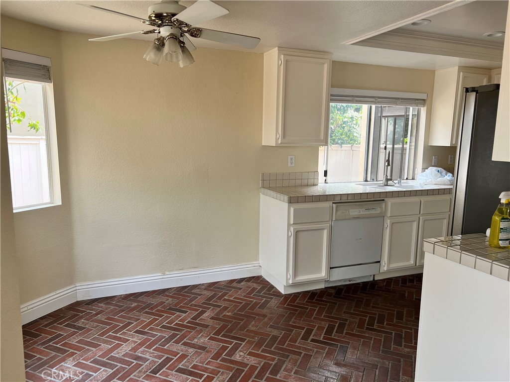 Serena (RN) (RSE) - Residential Lease