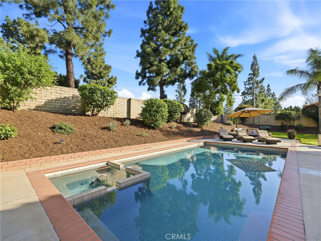11030 Willowbrae