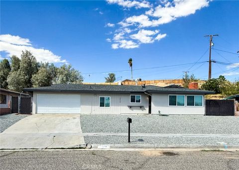 Photo of 29040 29040 Gabilan St, Barstow, CA 92311 (MLS # HD25226074)