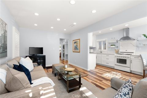 Photo of 8911 Cattaraugus Avenue, Los Angeles, CA 90034 (MLS # SB25282382)