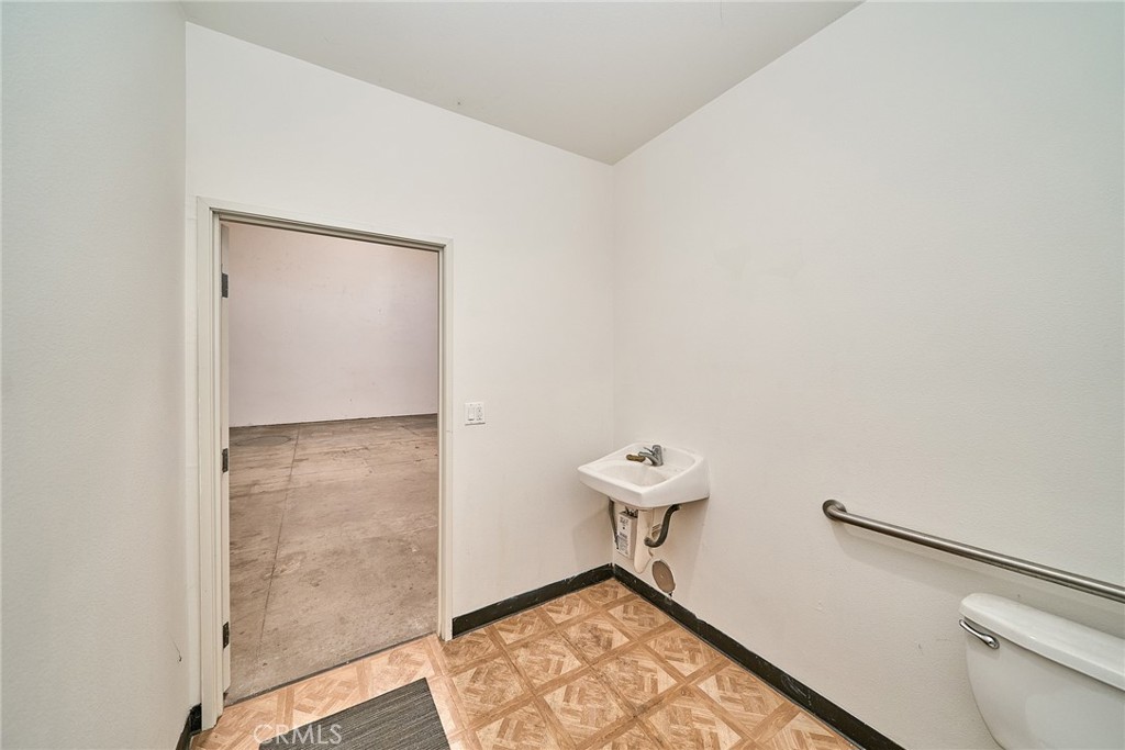 1773 W San Bernardino D81