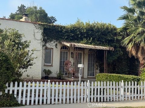 Photo of 17336 Tulsa, Granada Hills, CA 91344 (MLS # SR25257511)