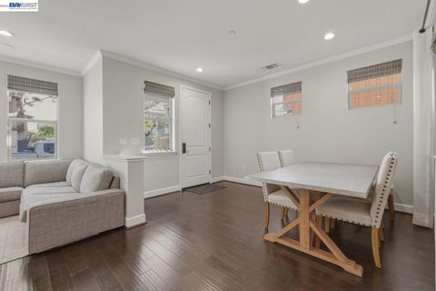 Tiny photo for 520 Sandalwood Dr DR, Livermore, CA 94551 (MLS # 41142193)