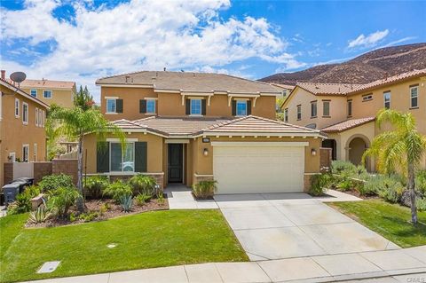 Photo of 36407 Yarrow Court, Lake Elsinore, CA 92532 (MLS # OC26088007)