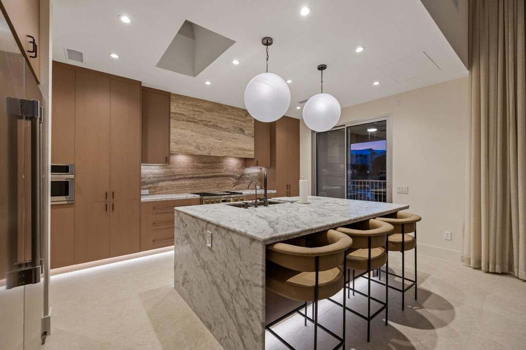 153 Lake Shore Drive