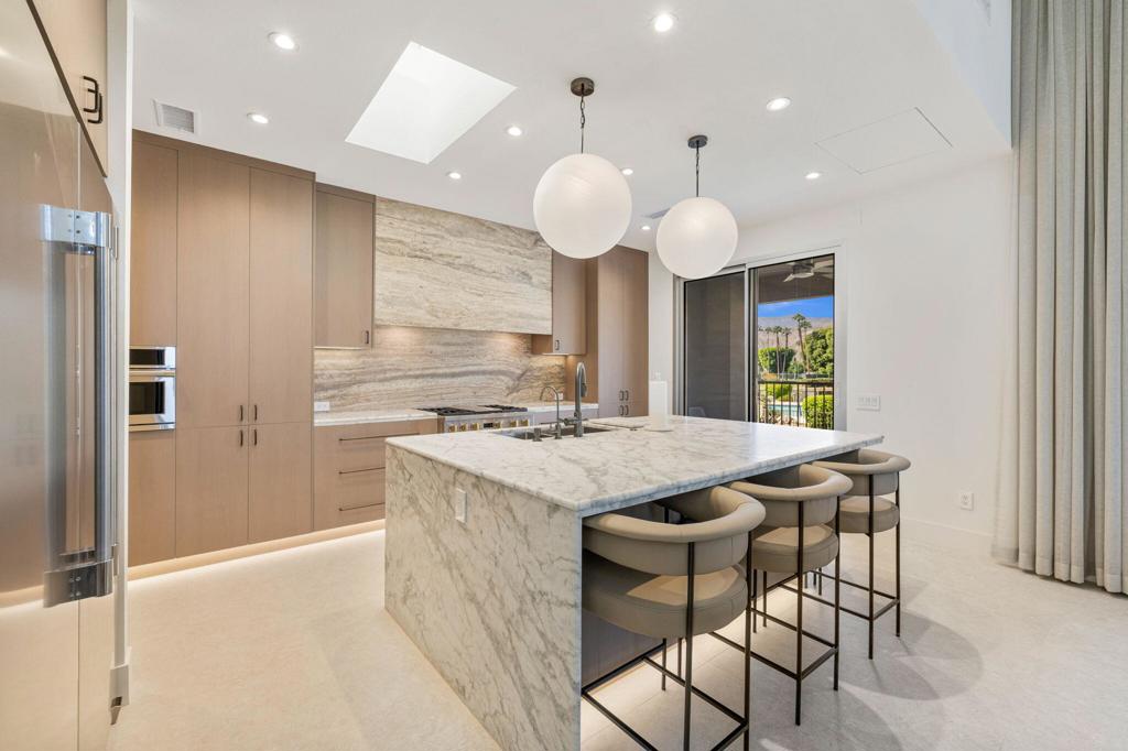 153 Lake Shore Drive