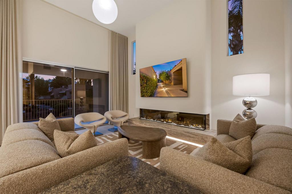 153 Lake Shore Drive