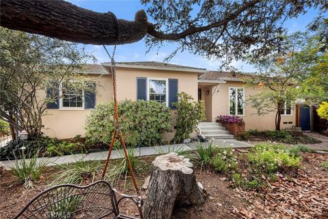 Photo of 704 Grandview Ave, Fullerton, CA 92832 (MLS # PW26067530)