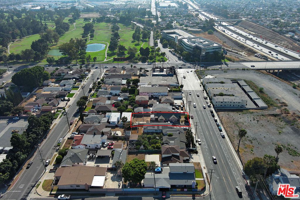 Photo of 1722 W 120th Street, Los Angeles, CA 90047 (MLS # 25563551)