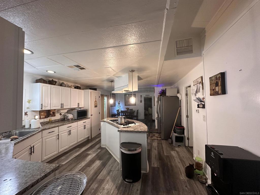 13162 Highway 8 Business SPC 73
