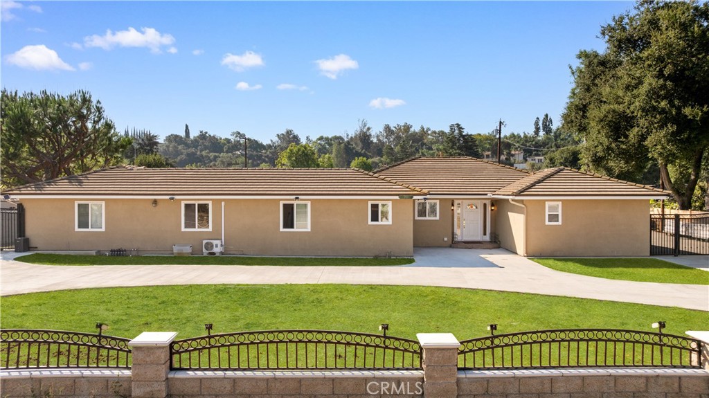 Covina Hills – 24,917 sq ft Flat, All-Usable Lot. A large, all-usable lot with double gates, two driveways, and RV/boat parking. Features a 4-car garage (including oversized), 750 sq ft entertainer’s patio with BBQs, wok station, sinks, refrigerator, and granite island. Regulation-size basketball court with lighting, fire pit, storage shed, and parking for 10+ cars.
Inside: Engineering hardwood floors, recessed LED lighting, crown molding, Silestone quartz kitchen with Monogram & Bosch appliances, walk-in pantry, and custom cabinets. Luxurious master bath with steam shower, jet tub, and fireplace.
Upgrades: new fencing, two electric gates, attic insulation, tankless water heater, copper plumbing, 240V outlets for EV/RV, and public sewer connection. Quiet cul-de-sac location—move-in ready!
Bonus: Potential ADU. The city has approved allowing the construction of a 1,000-square-foot ADU that includes a kitchen, three suites each with a private bathroom, and a living and dining area.