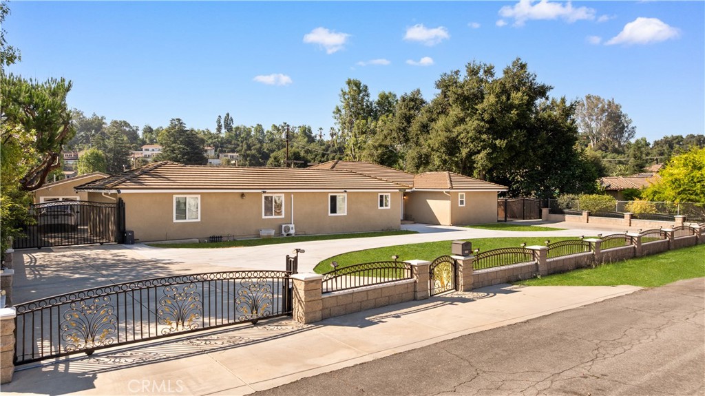 700 S Chaparro Road