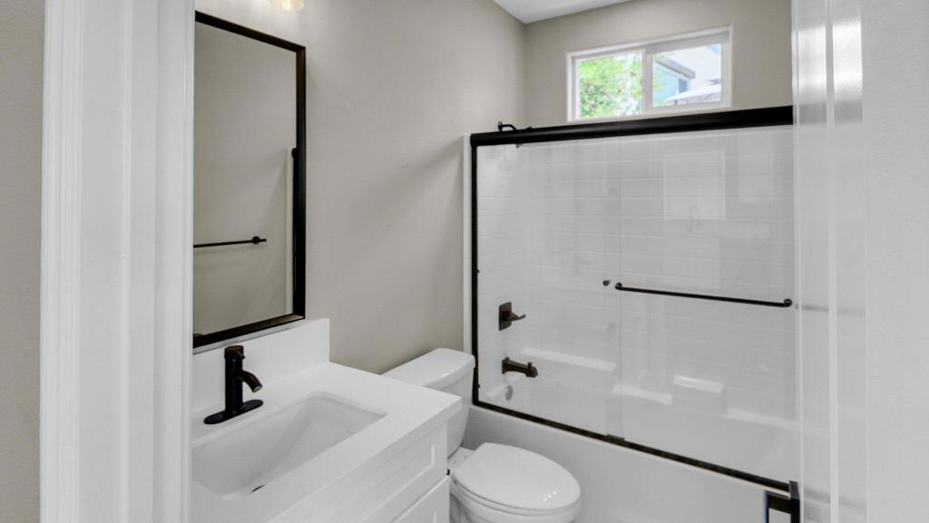 Not Applicable-1 - Manufactured In Park