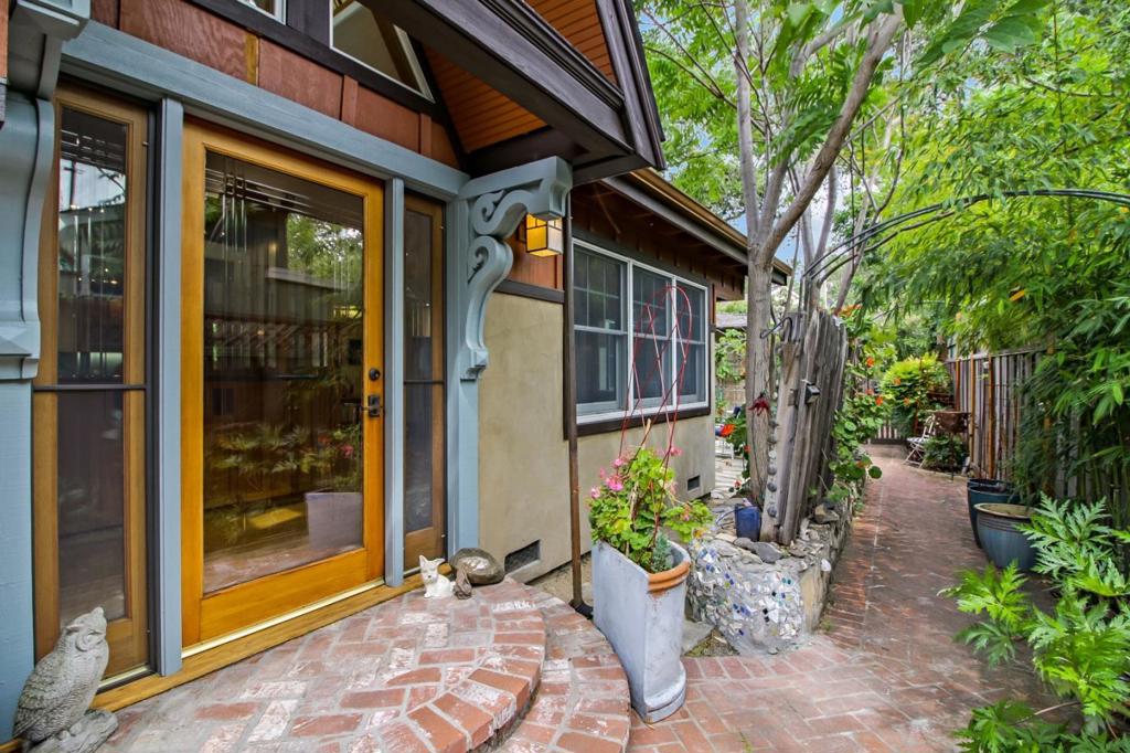 36 Forrest Avenue