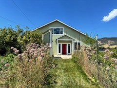 2260 Lakeshore