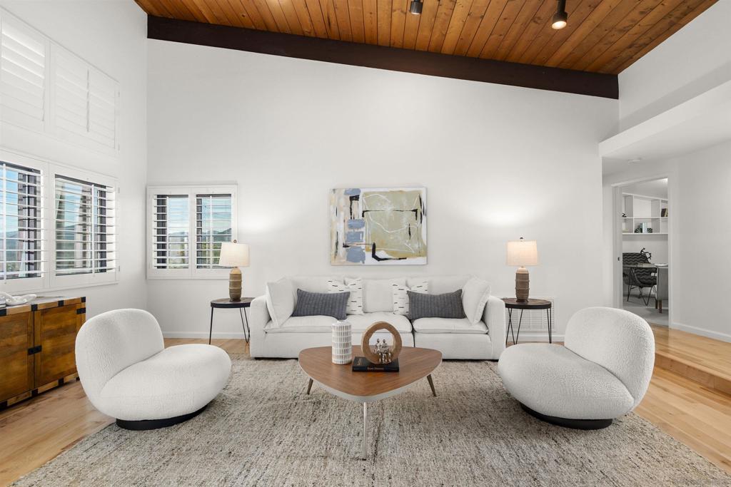 752 Singing Vista Drive