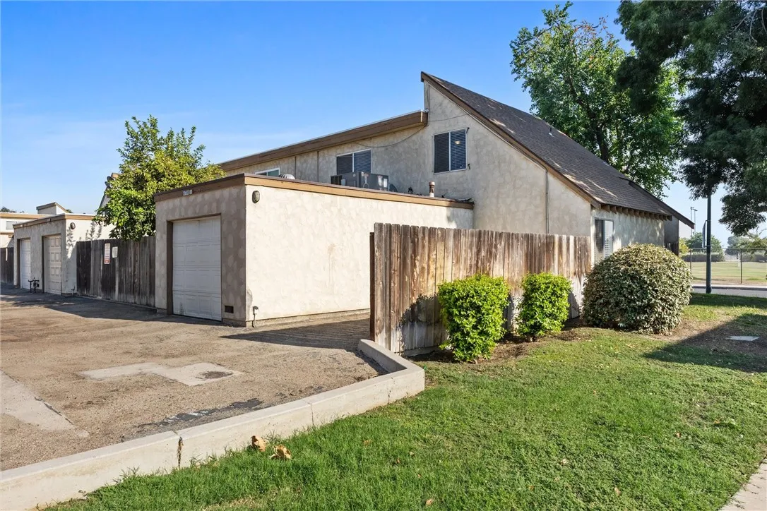 Bakersfield, California 93309, United States, 3 Bedrooms Bedrooms, ,2 BathroomsBathrooms,Residential,Active,205032