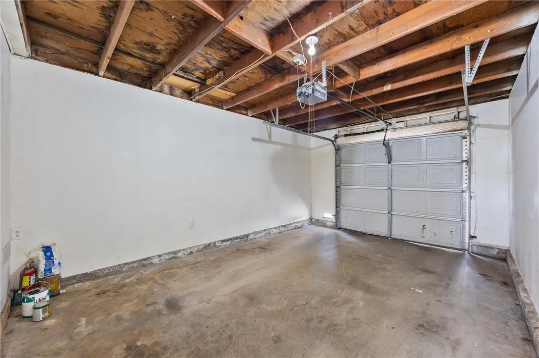 Bakersfield, California 93309, United States, 3 Bedrooms Bedrooms, ,2 BathroomsBathrooms,Residential,Active,205032