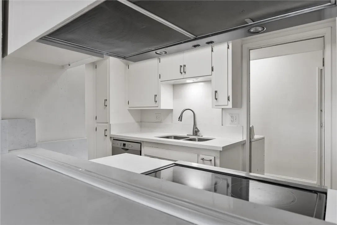 Bakersfield, California 93309, United States, 3 Bedrooms Bedrooms, ,2 BathroomsBathrooms,Residential,Active,205032