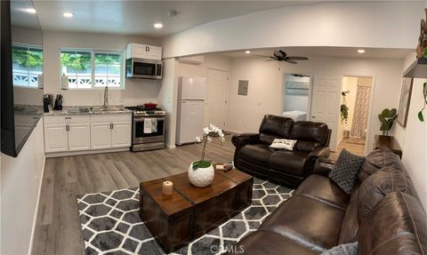 Photo of 723 N Quince Avenue, Upland, CA 91786 (MLS # CV25263309)