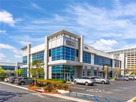Photo of 881 N Douglas Street, El Segundo, CA 90245 (MLS # SB26232181)