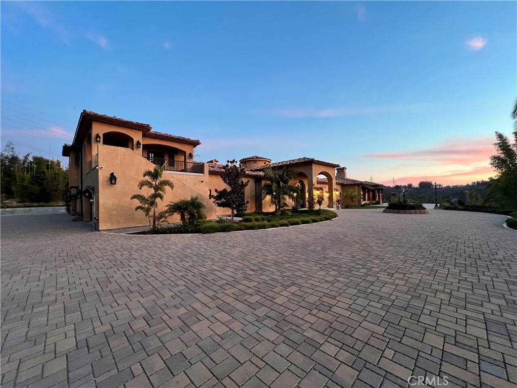 6884 Poco Lago