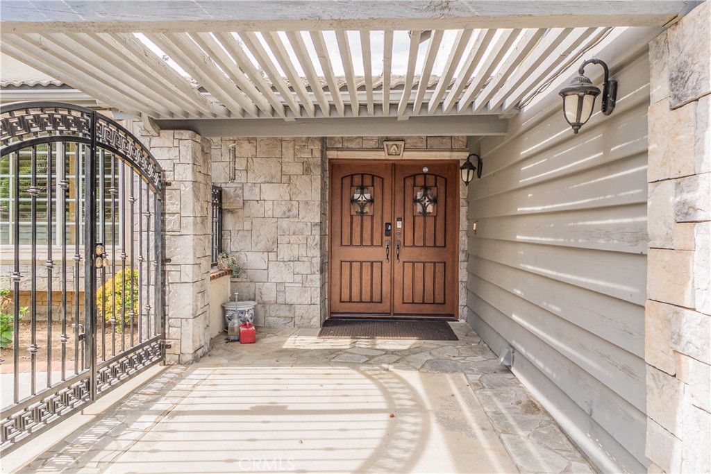 1951 Las Lomitas Drive