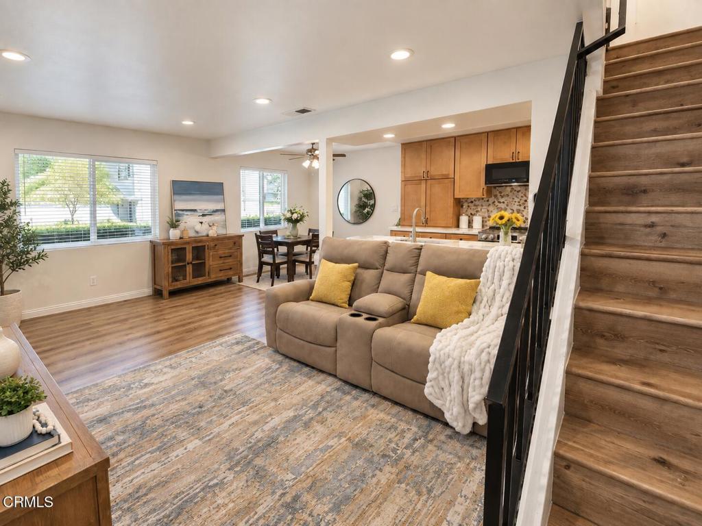 1102 W Calle Del Sol 3, Azusa CA 91702