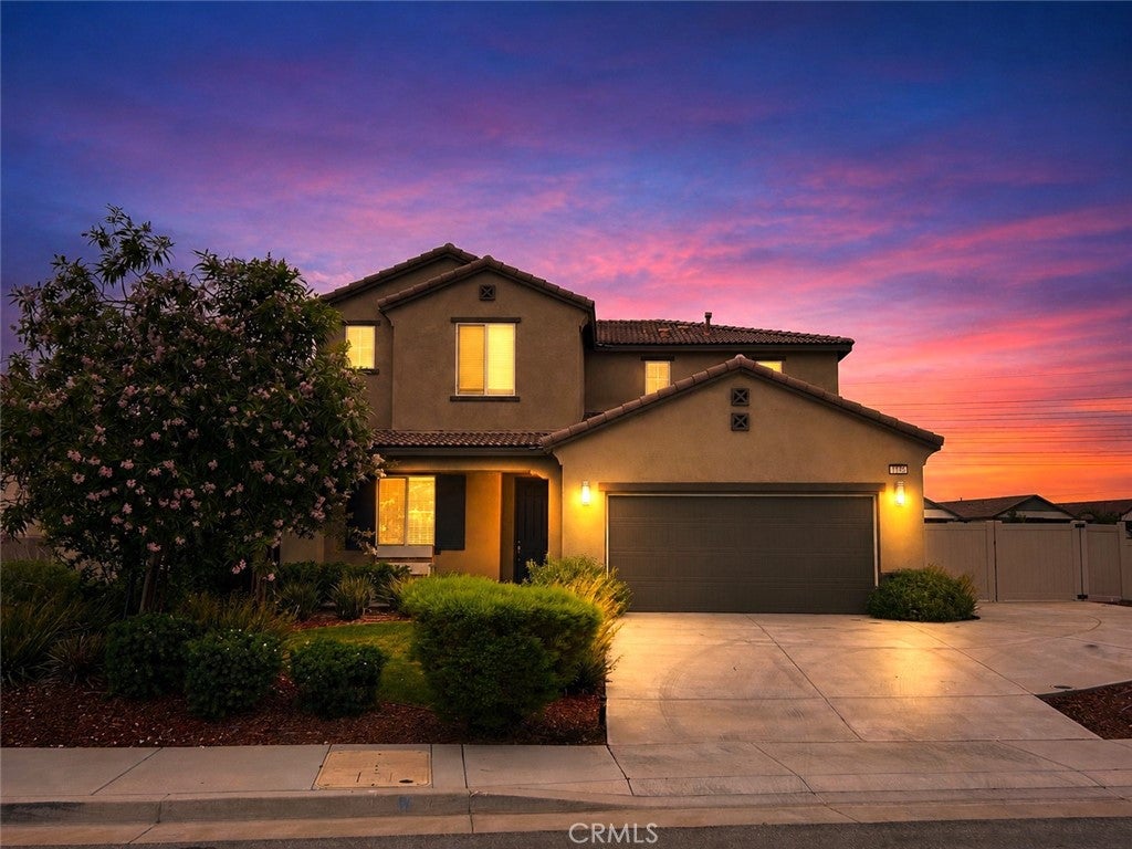 1136 Poinsettia Circle