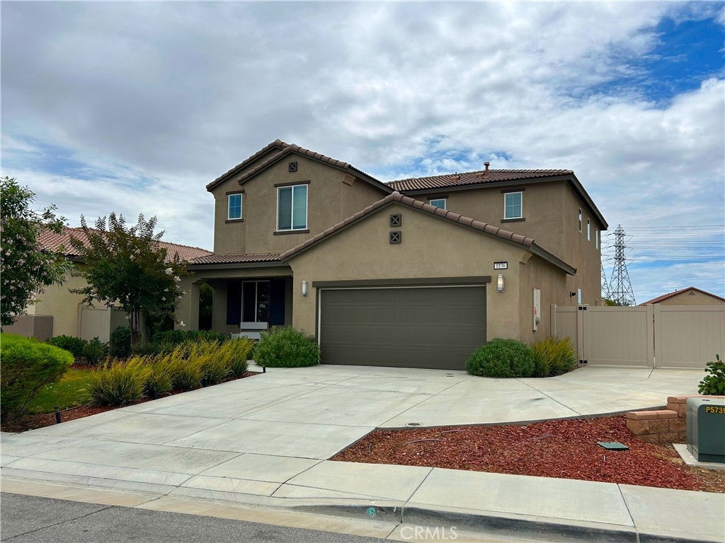 1136 Poinsettia Circle