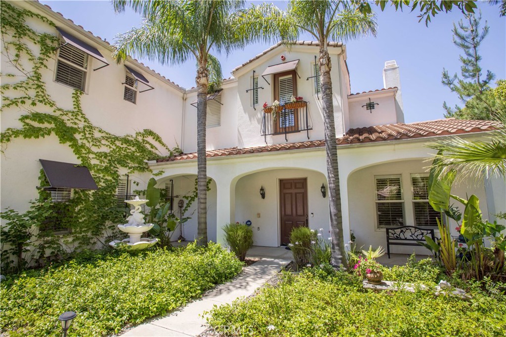 6128 Oakridge Court