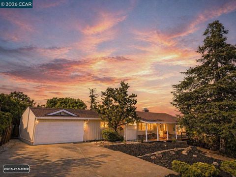 Photo of 143 Montecito Crescent Cres, Walnut Creek, CA 94597 (MLS # 41132912)