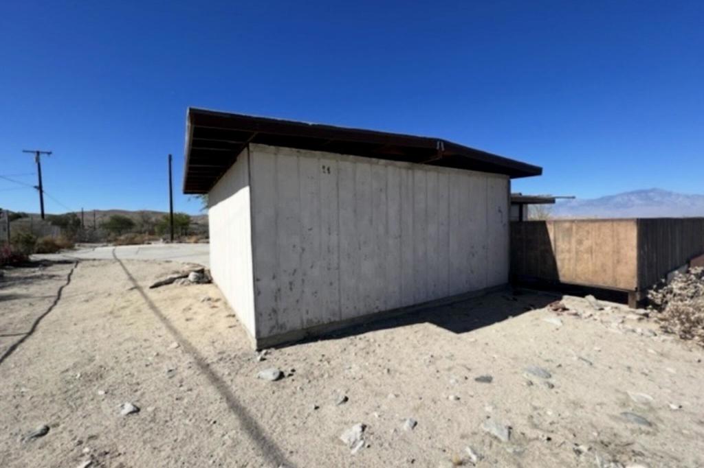 28981 Desert Charm Road