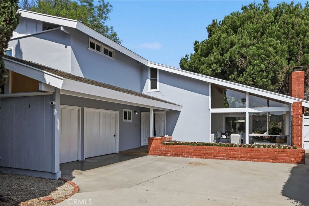 Photo of 2565 Date Circle, Torrance, CA 90505 (MLS # SB26032670)