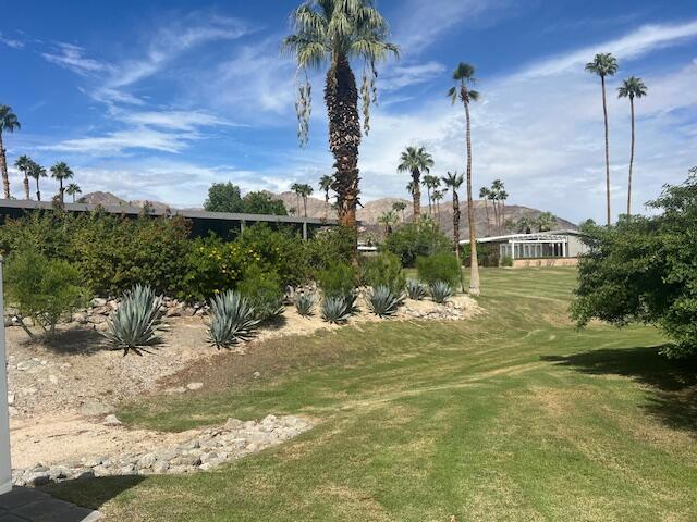 49305 Highway 74 101